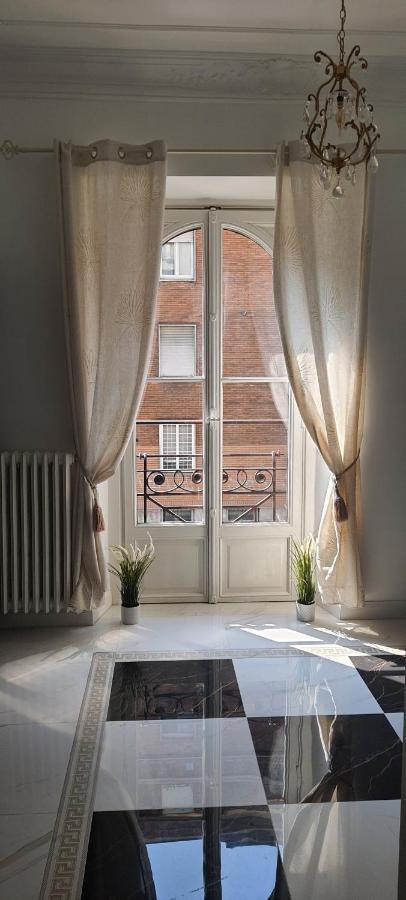 Elegante Monolocale - Macchi 1920 Lägenhet Milano Exteriör bild