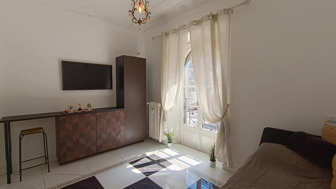 Elegante Monolocale - Macchi 1920 Lägenhet Milano Exteriör bild